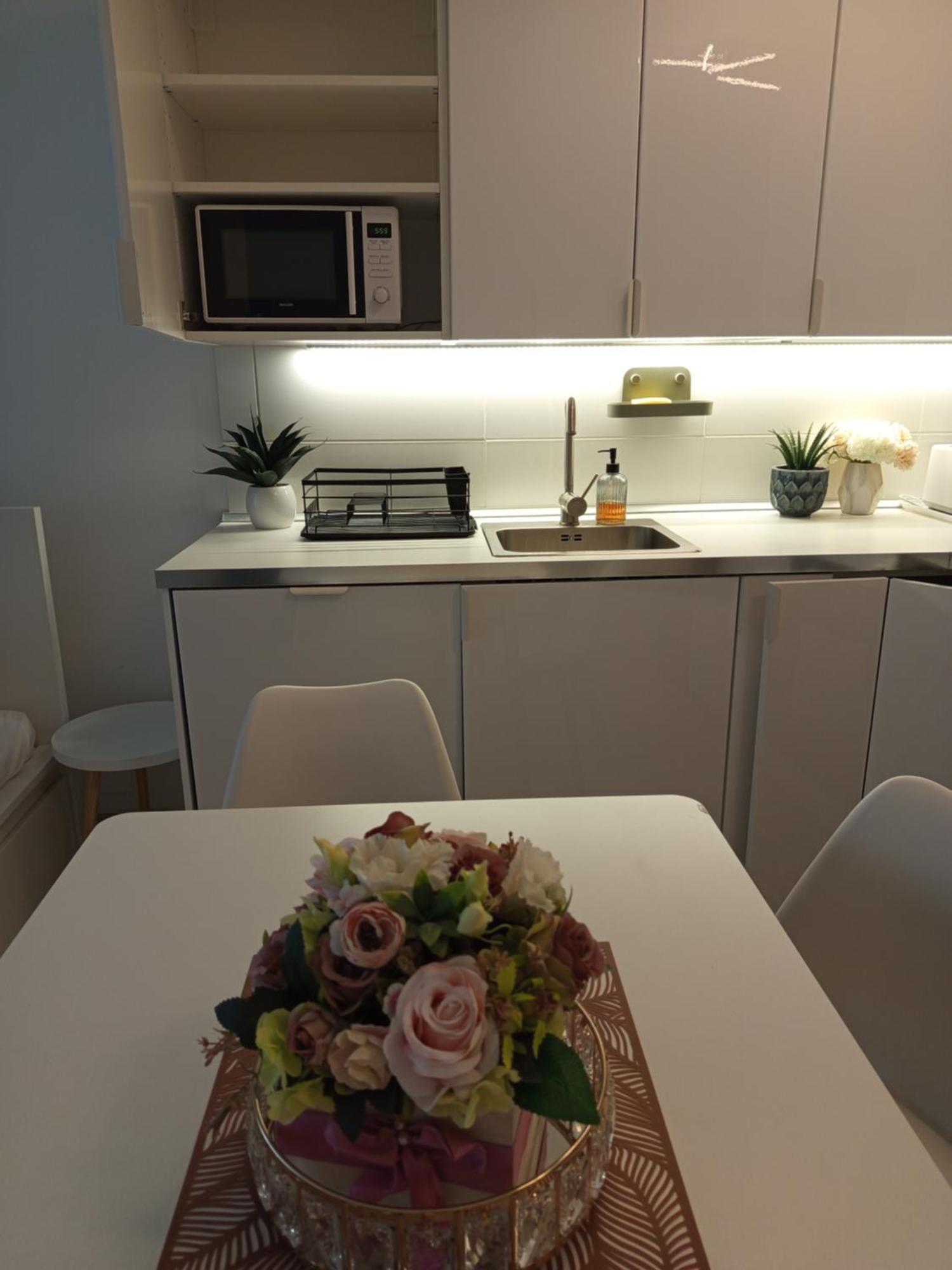 Duna Apartment, Freegarage, 2room, Smarttv,dishwasher,ac From July 4th *