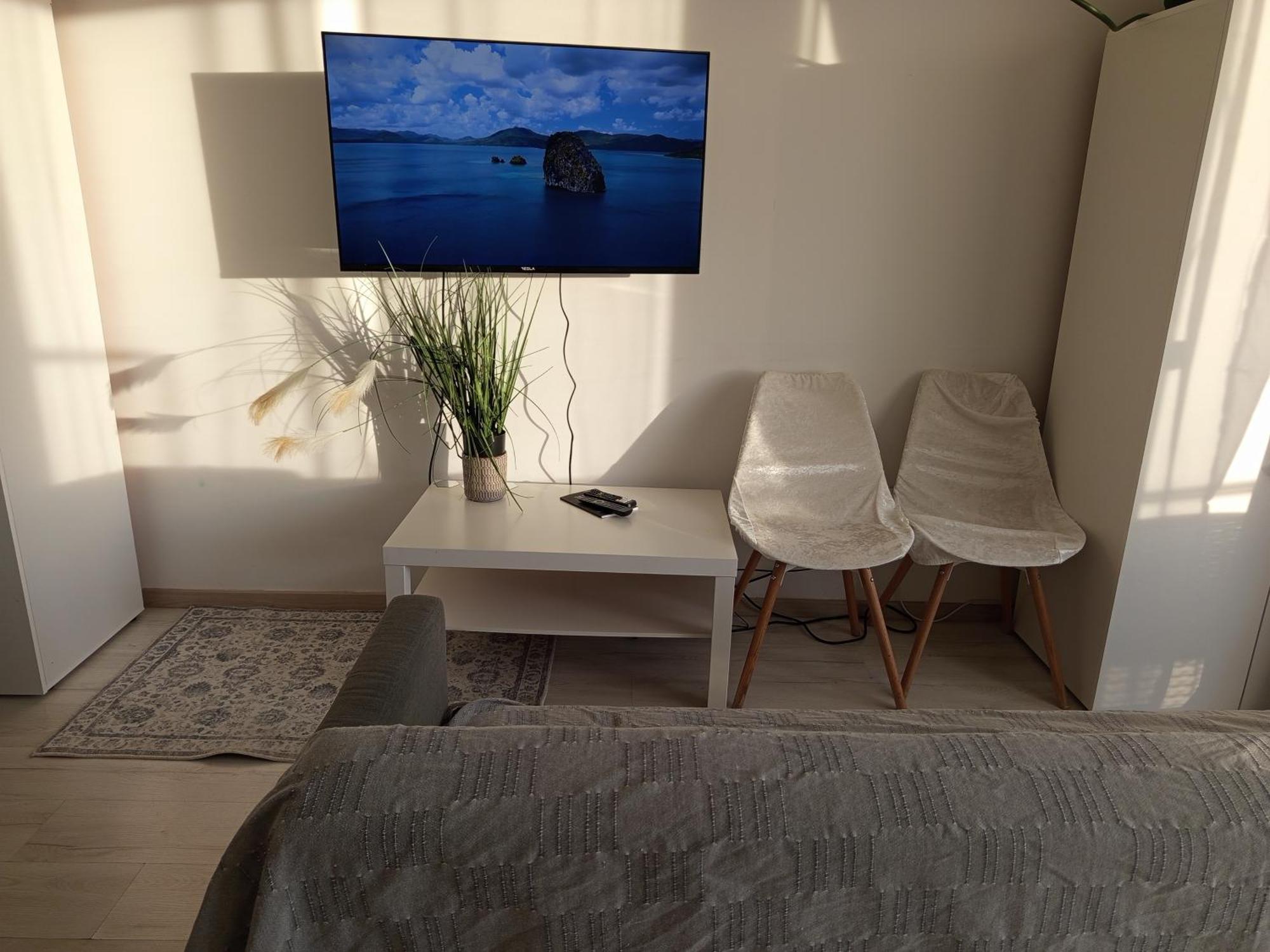 Duna Apartment, Freegarage, 2room, Smarttv,dishwasher,ac From July 4th *